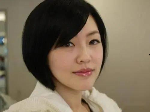 网红阙二姐吃瓜事件,揭秘网络舆论的狂欢与反思